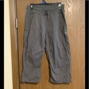 Lululemon Studio Crop blurred gray, size 8